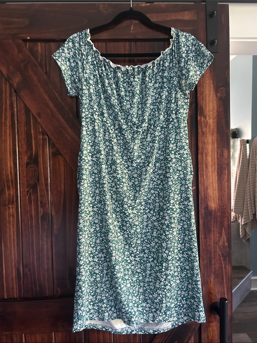 Green Floral Short-Sleeve Midi Dress - Casual Everyday